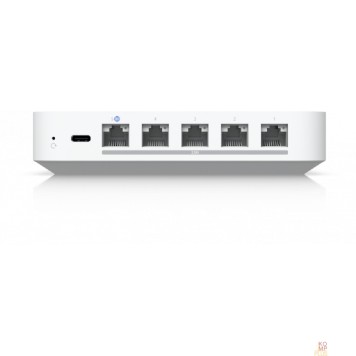 Сетевое оборудование UBIQUITI UCG-Max Маршрутизатор 4 ядра (1,5 ГГц), 4х 2,5G RJ45, 1х 2.5G RJ45 WAN-1